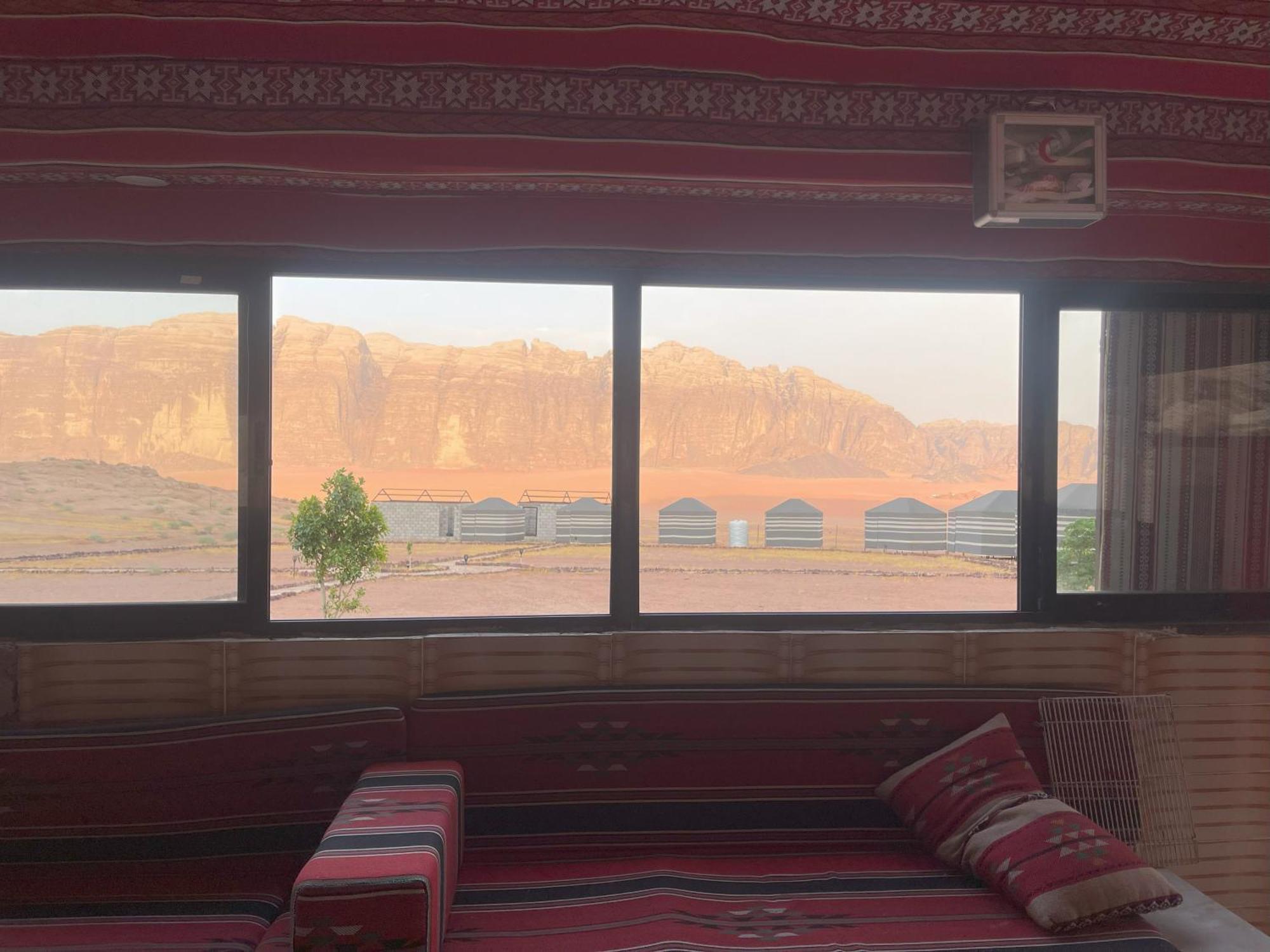 Wadi Rum Desert Nights Hotel Екстериор снимка